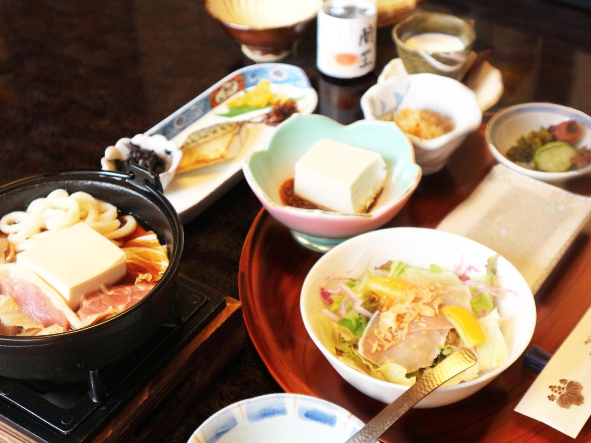 Yunohira Kamiyanagiya Hotell Yufu Eksteriør bilde