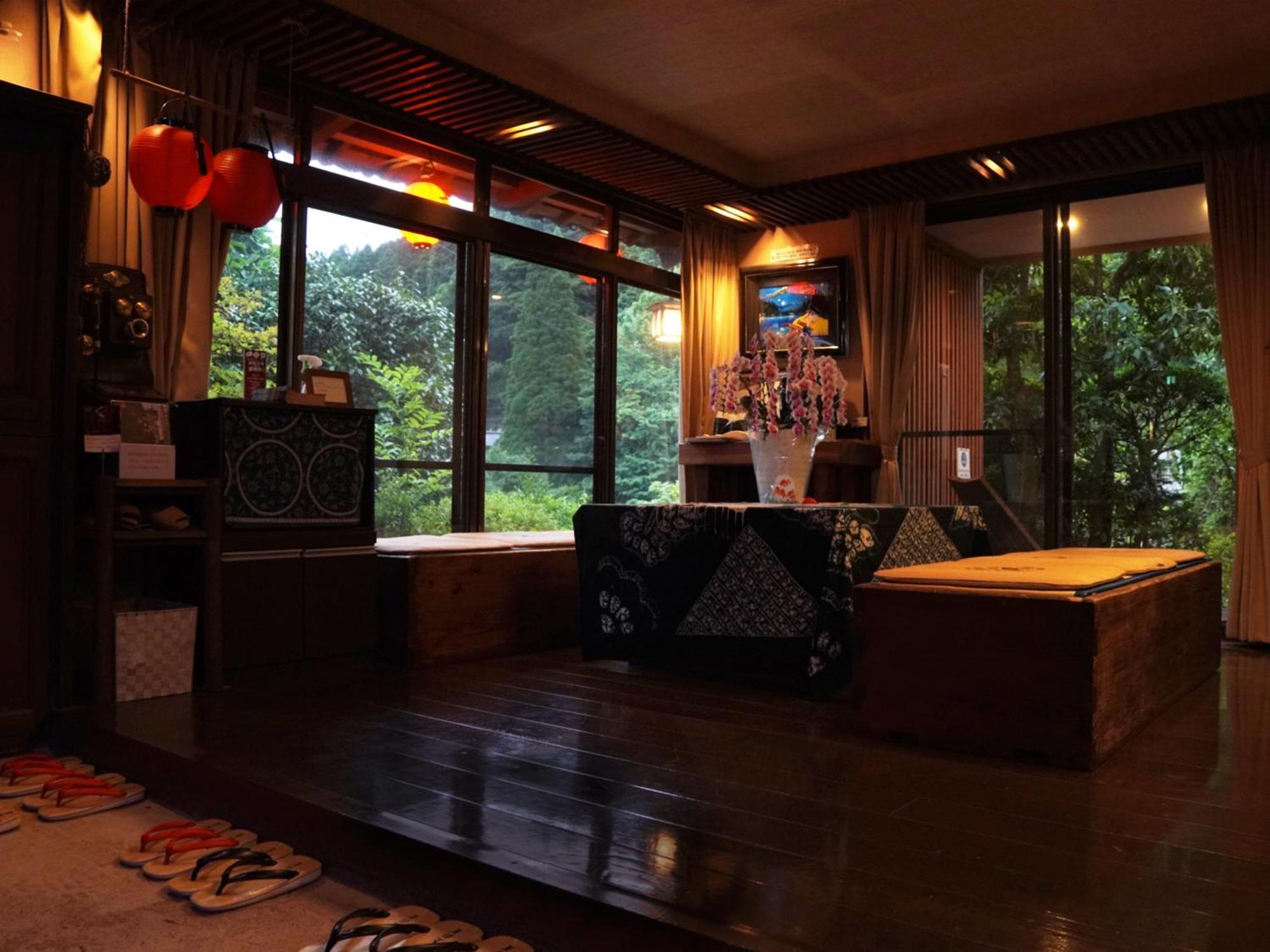 Yunohira Kamiyanagiya Hotell Yufu Eksteriør bilde